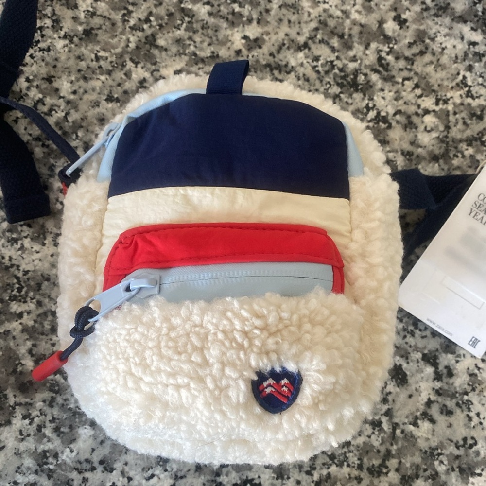 NWT ZARA fleece bag - Picture 3 of 11